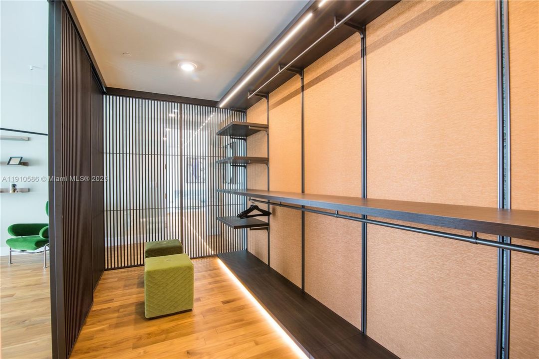 В аренду: $30,000 (3 спален, 4 ванн, 2915 Квадратных фут)