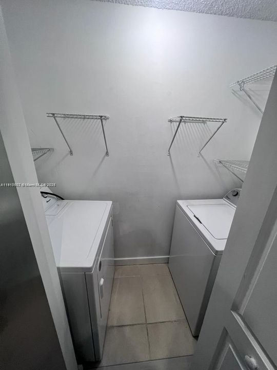 Недавно арендовано: $2,200 (2 спален, 2 ванн, 1008 Квадратных фут)