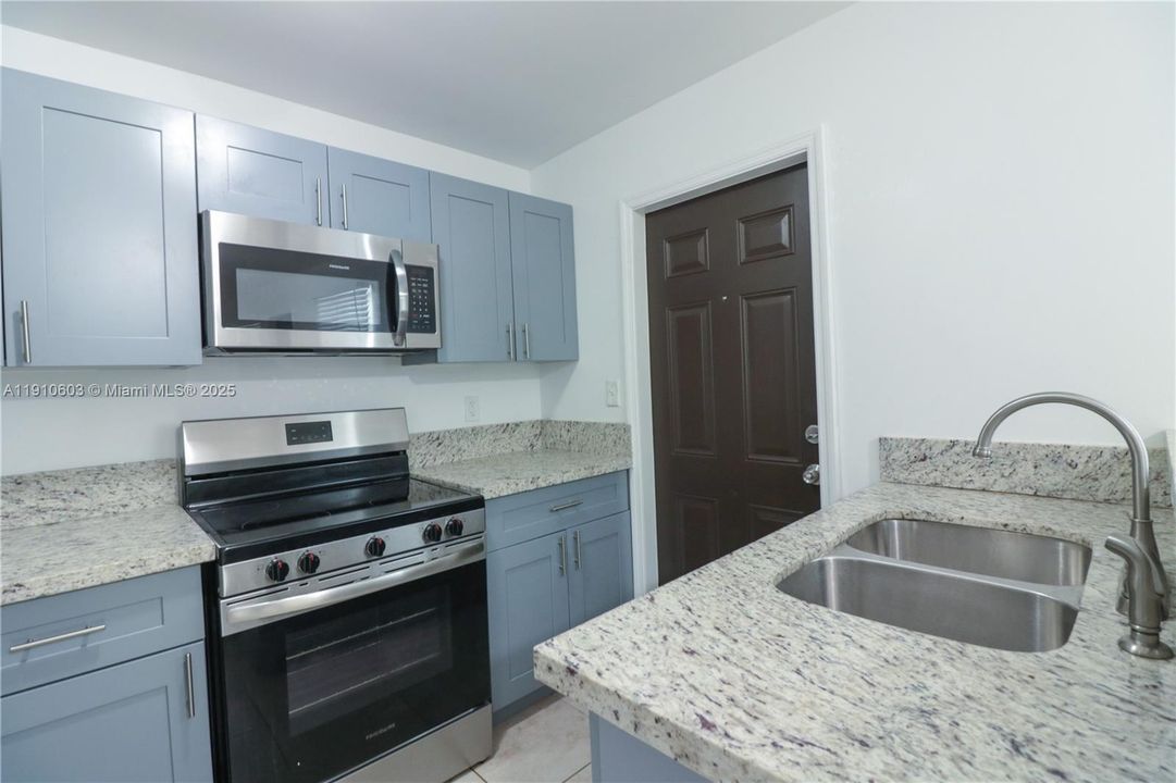 En Renta: $2,200 (3 camas, 1 baños, 1030 Pies cuadrados)