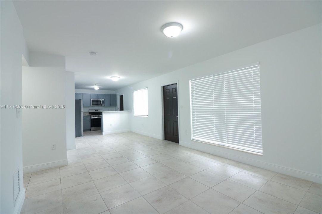 En Renta: $2,200 (3 camas, 1 baños, 1030 Pies cuadrados)