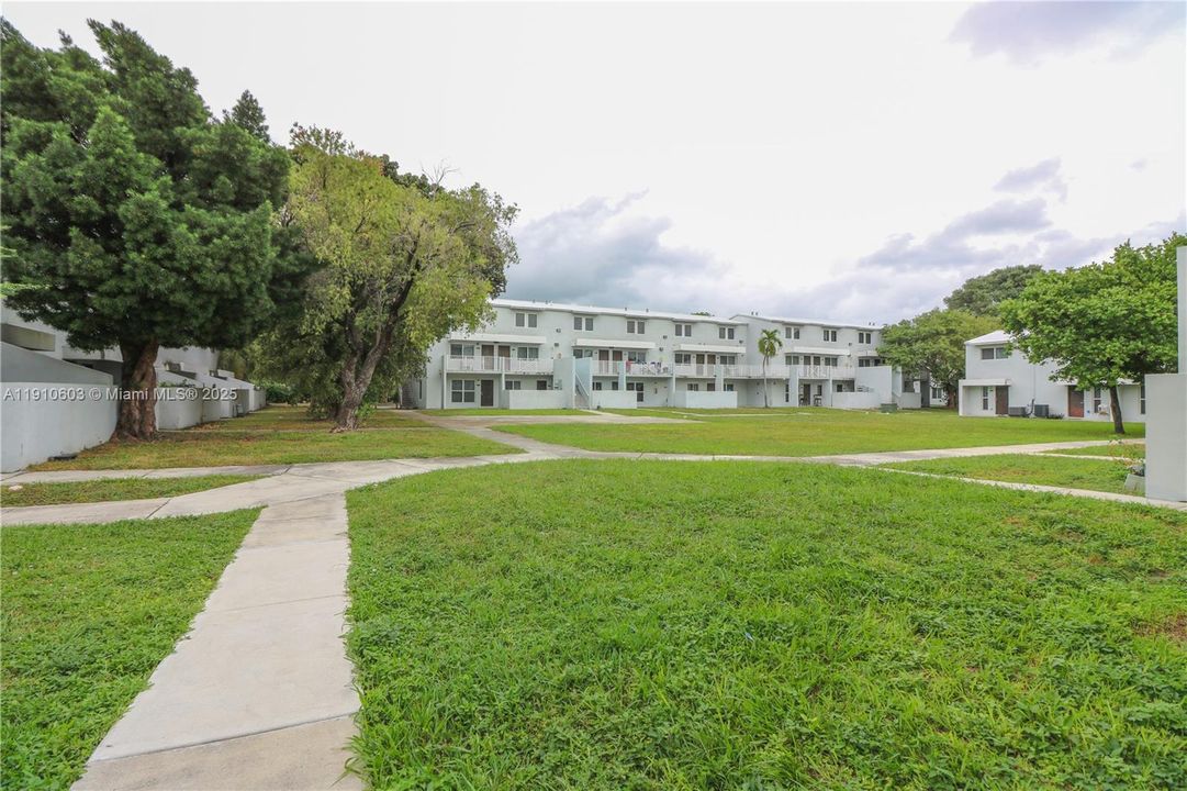 En Renta: $2,200 (3 camas, 1 baños, 1030 Pies cuadrados)