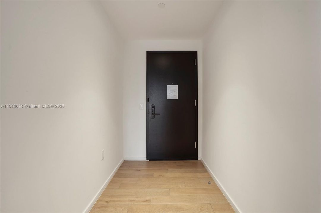 For Sale: $1,379,000 (3 beds, 3 baths, 1135 Square Feet)