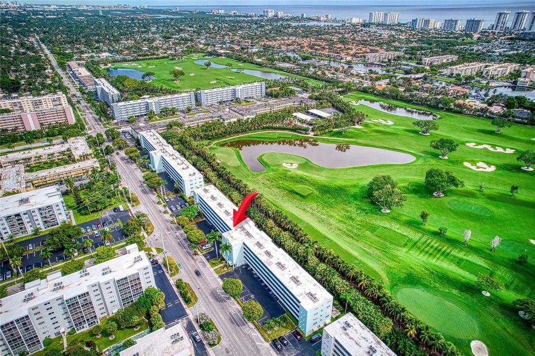 Active With Contract: $1,600 (1 beds, 1 baths, 730 Square Feet)