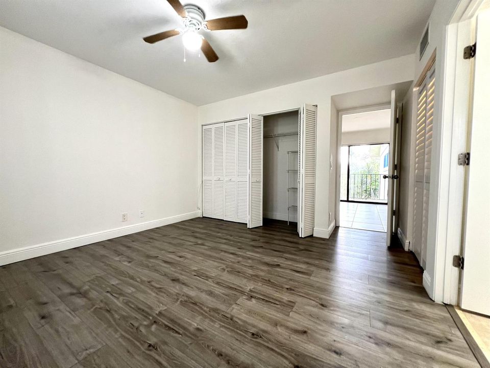 MASTERBEDROOM