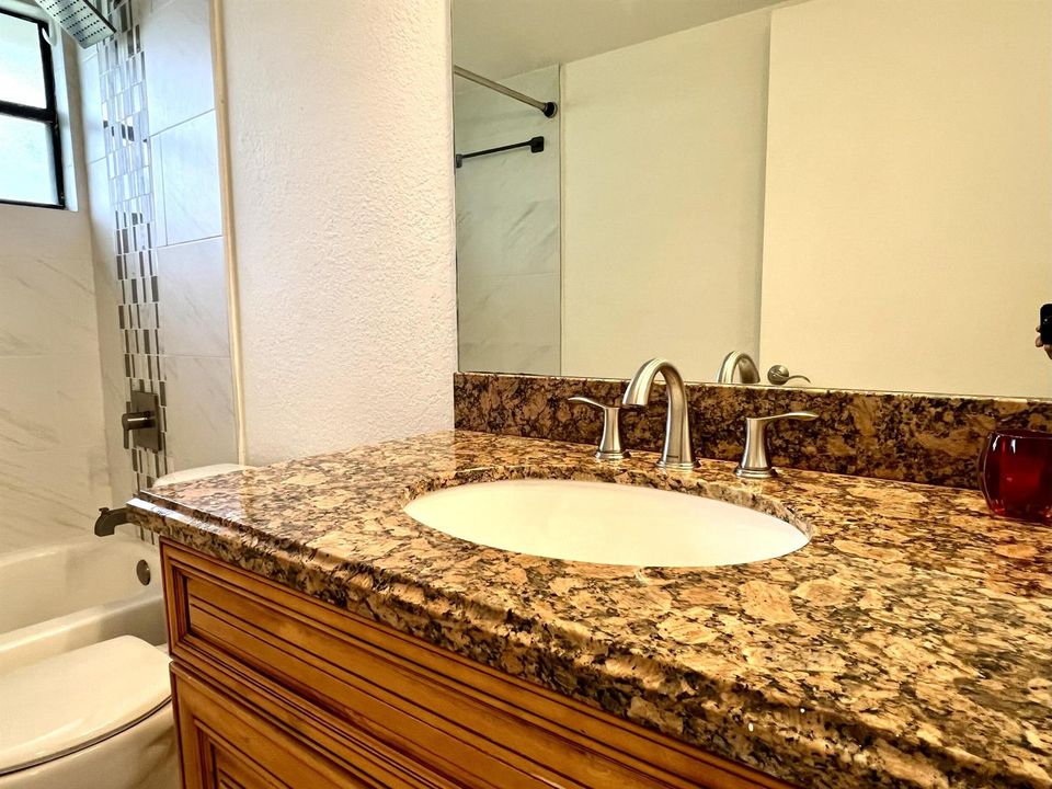 BATHCOUNTERTOP