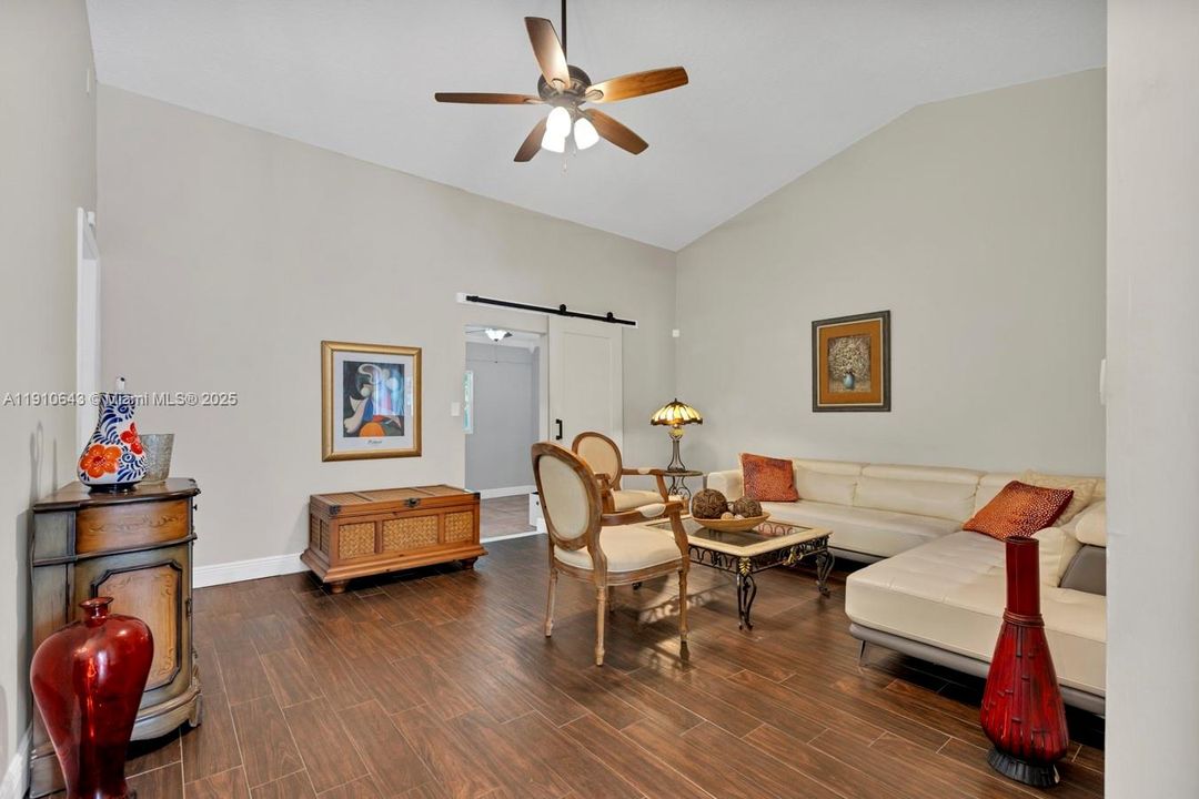 For Sale: $386,000 (3 beds, 2 baths, 1310 Square Feet)