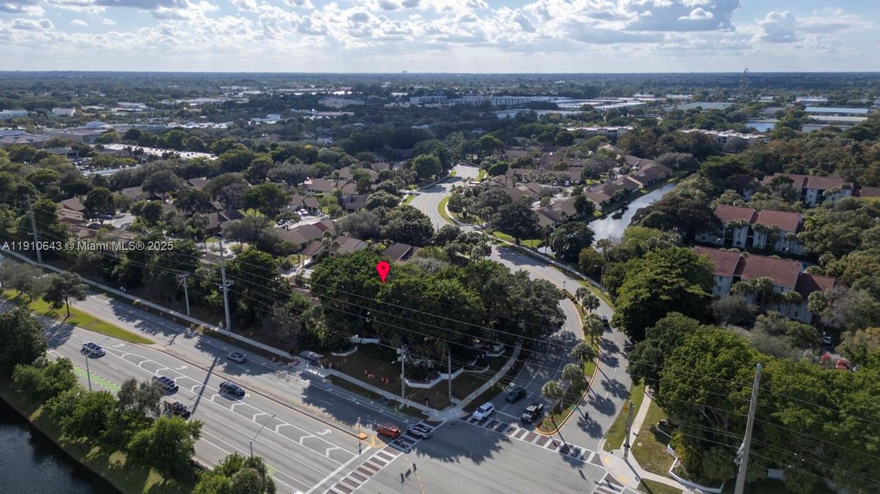 For Sale: $386,000 (3 beds, 2 baths, 1310 Square Feet)