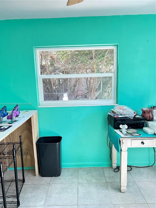 На продажу: $300,000 (3 спален, 2 ванн, 0 Квадратных фут)