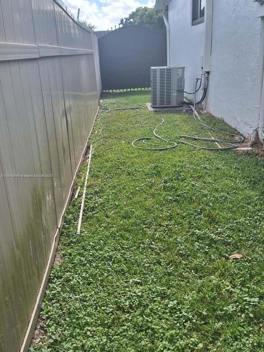 Active With Contract: $3,900 (3 beds, 2 baths, 1578 Square Feet)