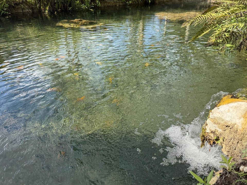 На продажу: $2,225,000 (4 спален, 2 ванн, 0 Квадратных фут)