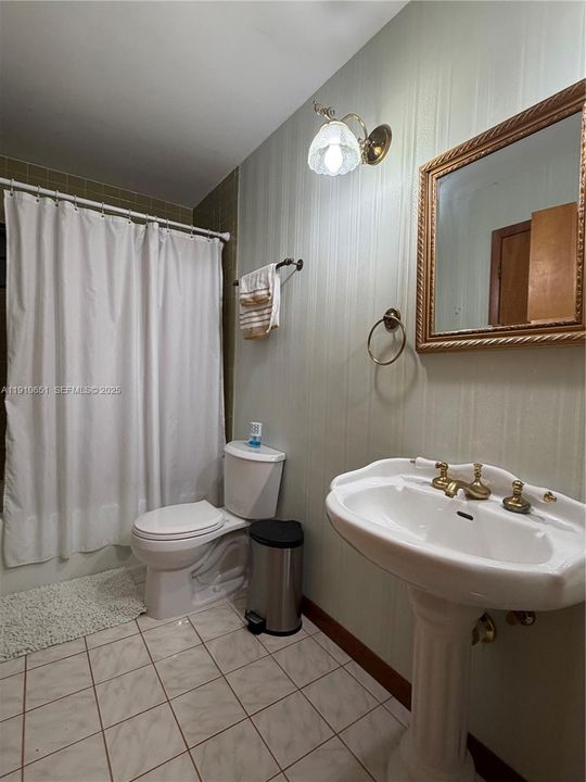 待售: $2,225,000 (4 贝兹, 2 浴室, 0 平方英尺)