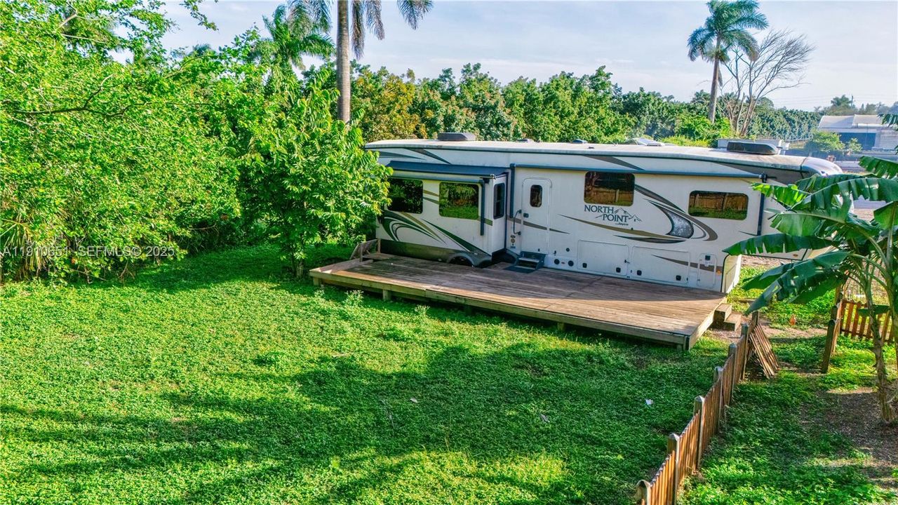 待售: $2,225,000 (4 贝兹, 2 浴室, 0 平方英尺)