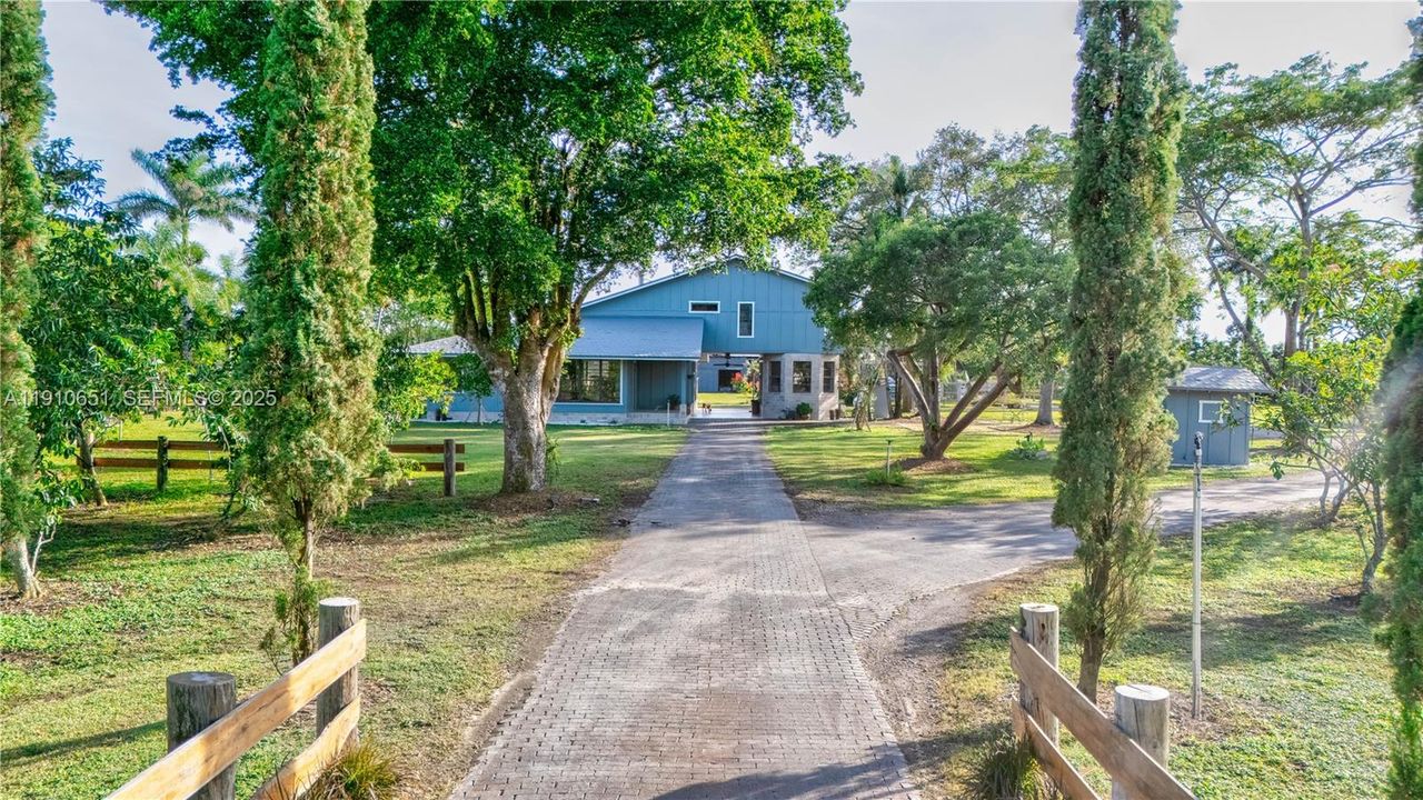 待售: $2,225,000 (4 贝兹, 2 浴室, 0 平方英尺)