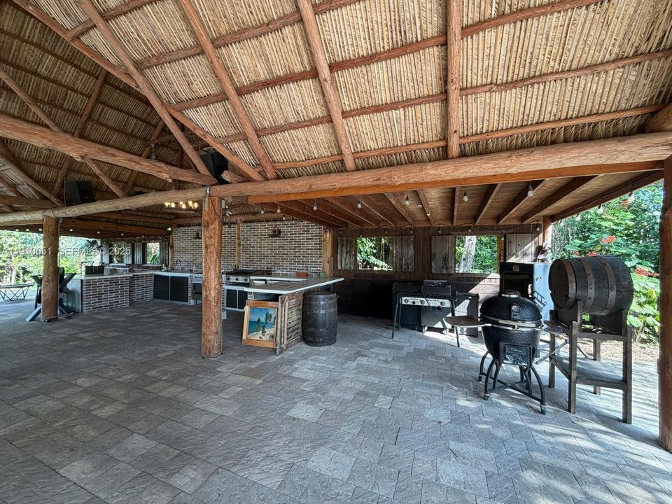 待售: $2,225,000 (4 贝兹, 2 浴室, 0 平方英尺)