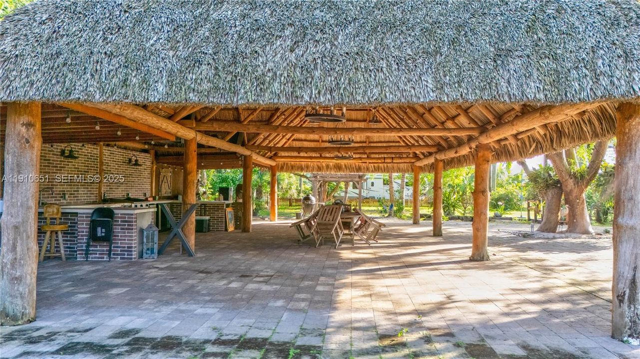 待售: $2,225,000 (4 贝兹, 2 浴室, 0 平方英尺)