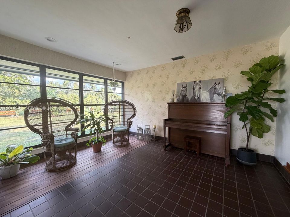 待售: $2,225,000 (4 贝兹, 2 浴室, 0 平方英尺)