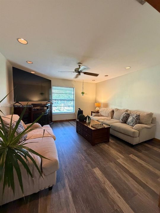 待售: $2,225,000 (4 贝兹, 2 浴室, 0 平方英尺)