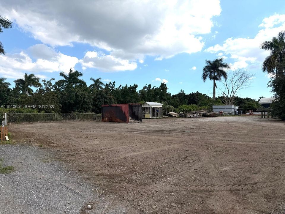 待售: $2,225,000 (4 贝兹, 2 浴室, 0 平方英尺)