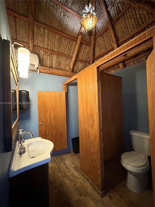 待售: $2,225,000 (4 贝兹, 2 浴室, 0 平方英尺)