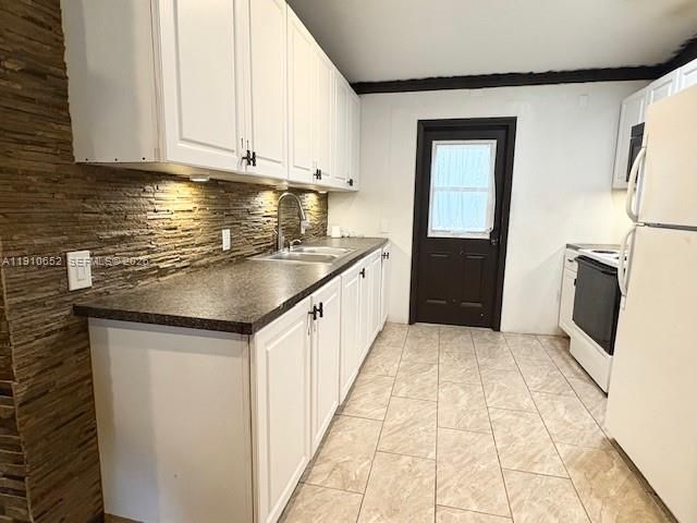 Recently Sold: $415,000 (2 beds, 2 baths, 968 Square Feet)