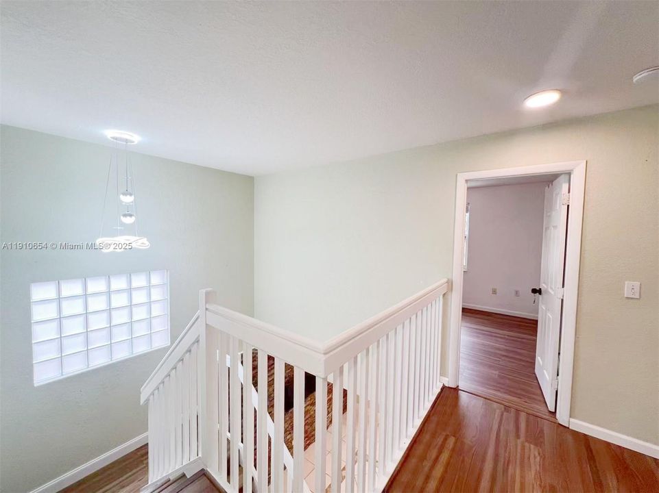 En Renta: $4,499 (4 camas, 3 baños, 2488 Pies cuadrados)