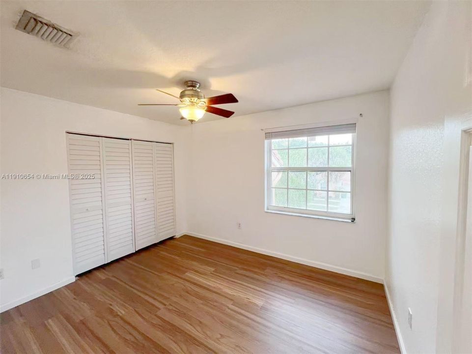 En Renta: $4,499 (4 camas, 3 baños, 2488 Pies cuadrados)