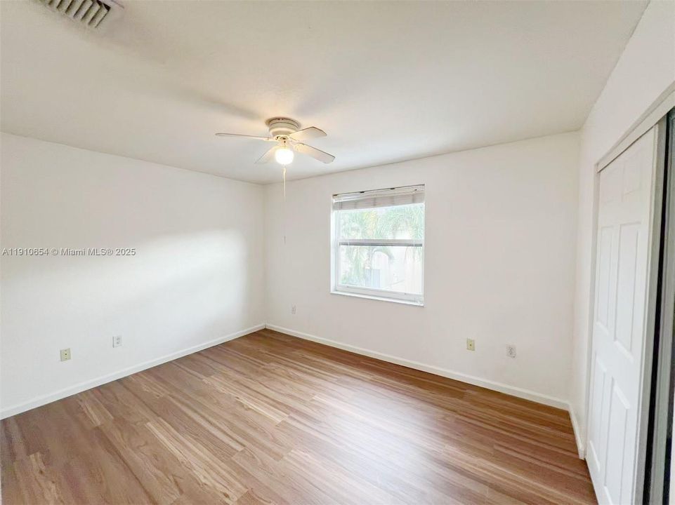 En Renta: $4,499 (4 camas, 3 baños, 2488 Pies cuadrados)