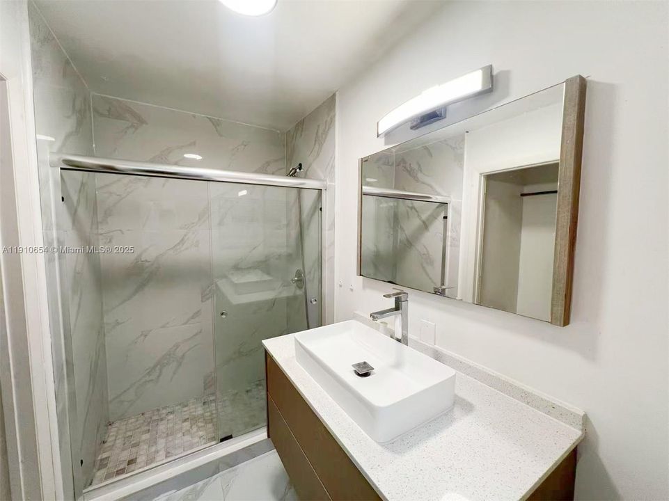 En Renta: $4,499 (4 camas, 3 baños, 2488 Pies cuadrados)