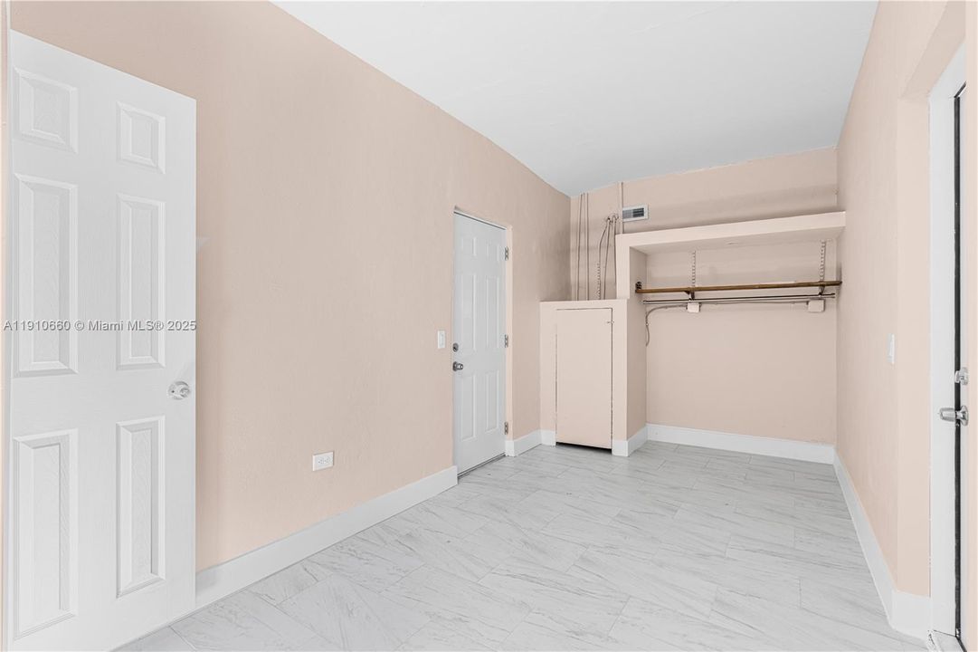 待售: $260,000 (3 贝兹, 3 浴室, 1117 平方英尺)