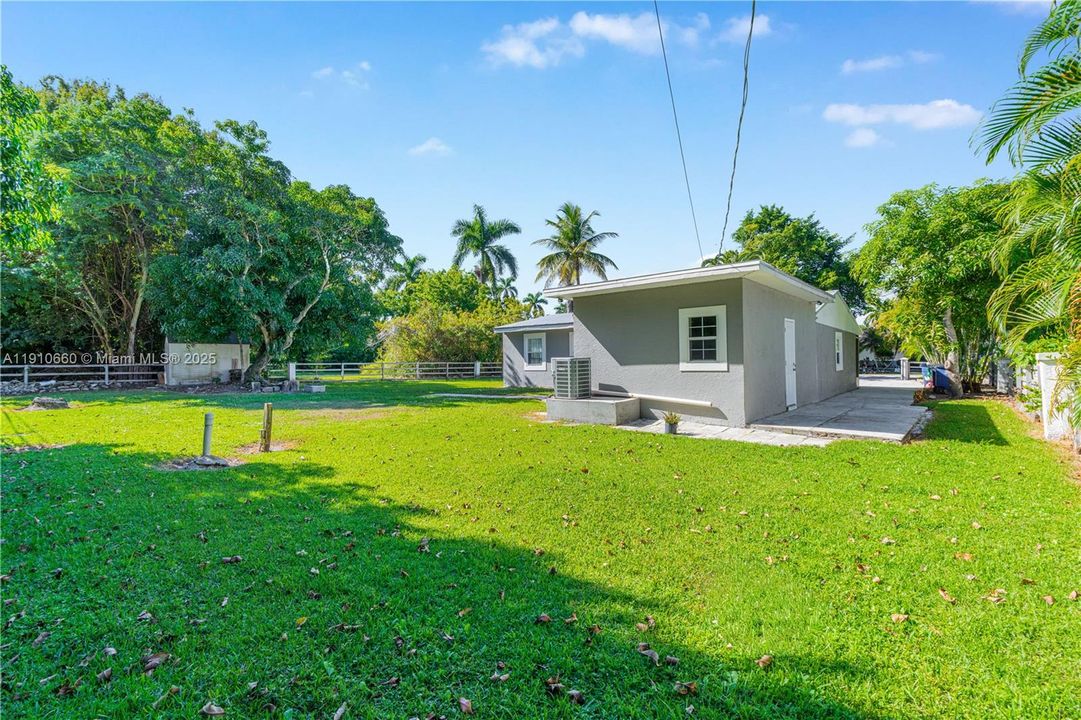 待售: $260,000 (3 贝兹, 3 浴室, 1117 平方英尺)