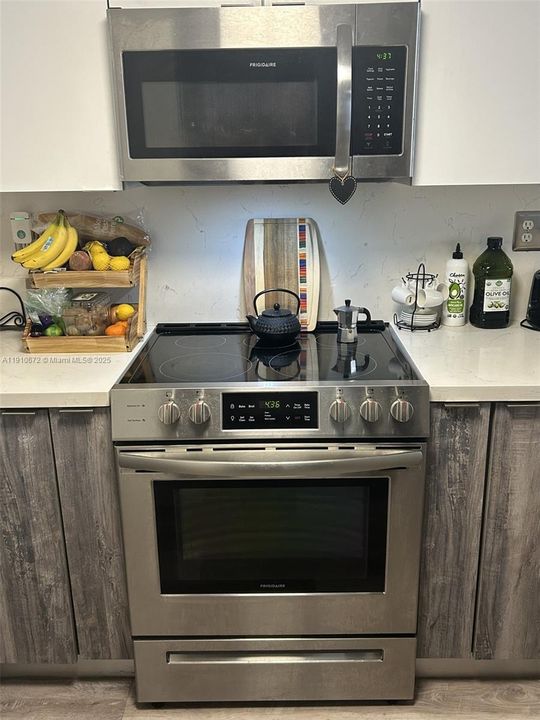 На продажу: $549,900 (4 спален, 3 ванн, 1680 Квадратных фут)