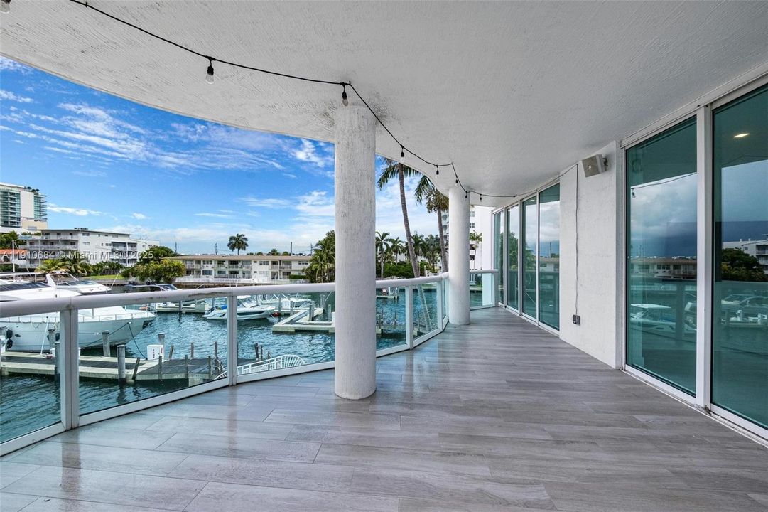 待售: $947,000 (3 贝兹, 2 浴室, 1336 平方英尺)