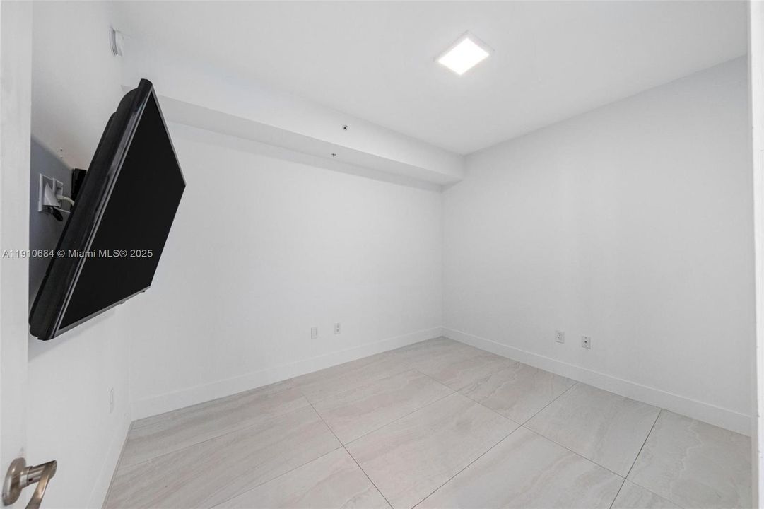 待售: $947,000 (3 贝兹, 2 浴室, 1336 平方英尺)