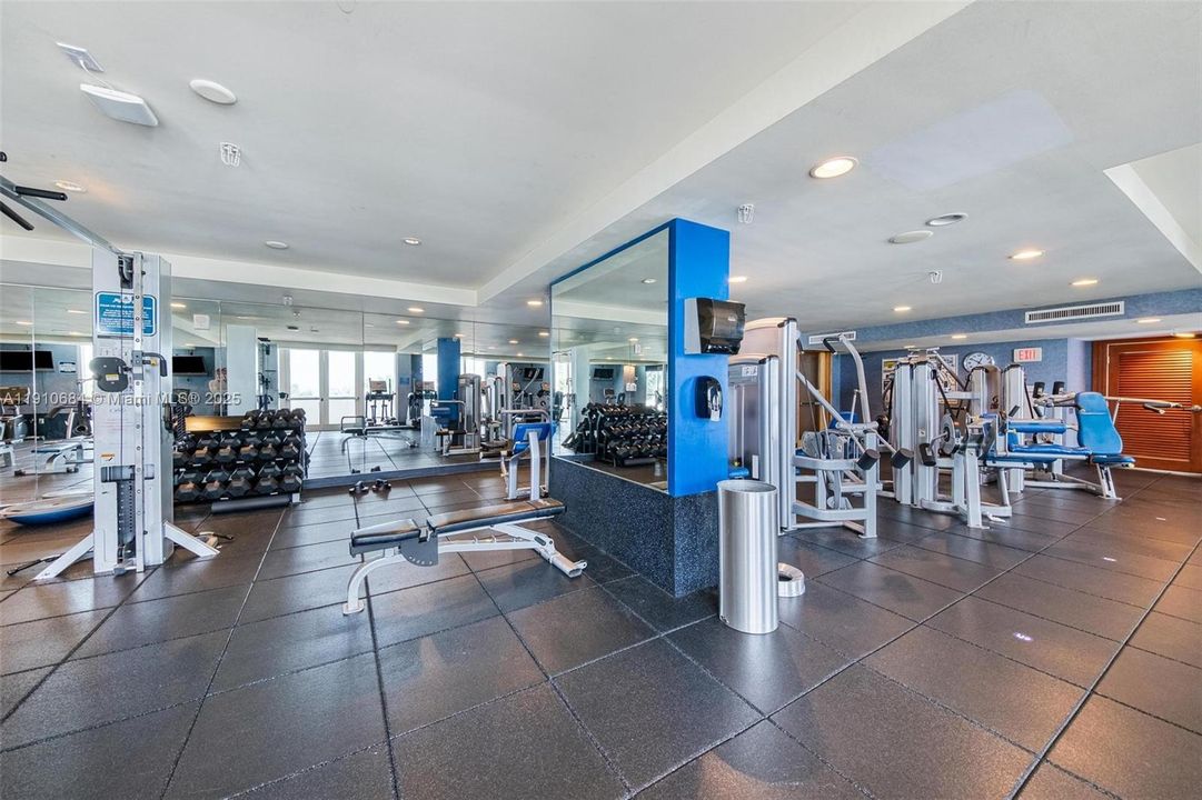 待售: $947,000 (3 贝兹, 2 浴室, 1336 平方英尺)