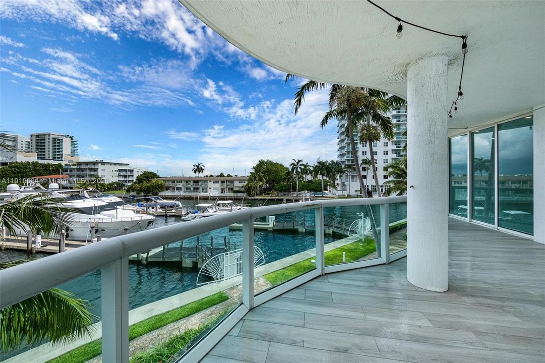 待售: $947,000 (3 贝兹, 2 浴室, 1336 平方英尺)