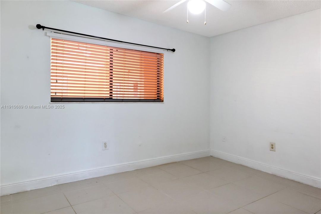 Recientemente alquilado: $2,000 (2 camas, 2 baños, 965 Pies cuadrados)