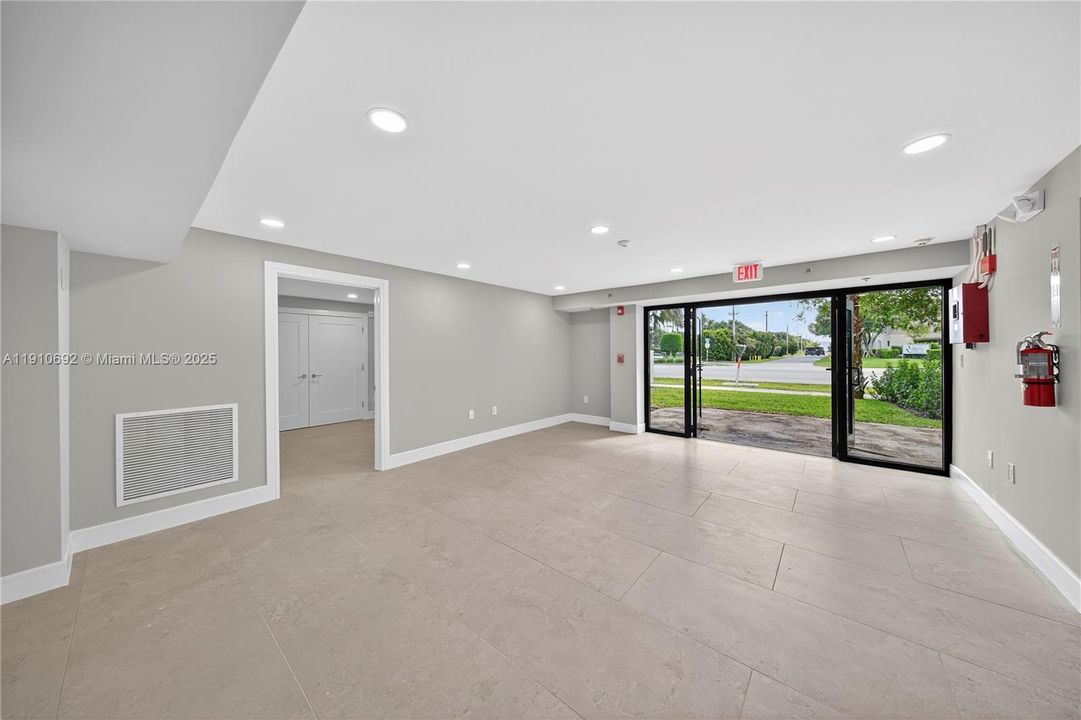 En Renta: $18,595 (0 camas, 0 baños, 0 Pies cuadrados)