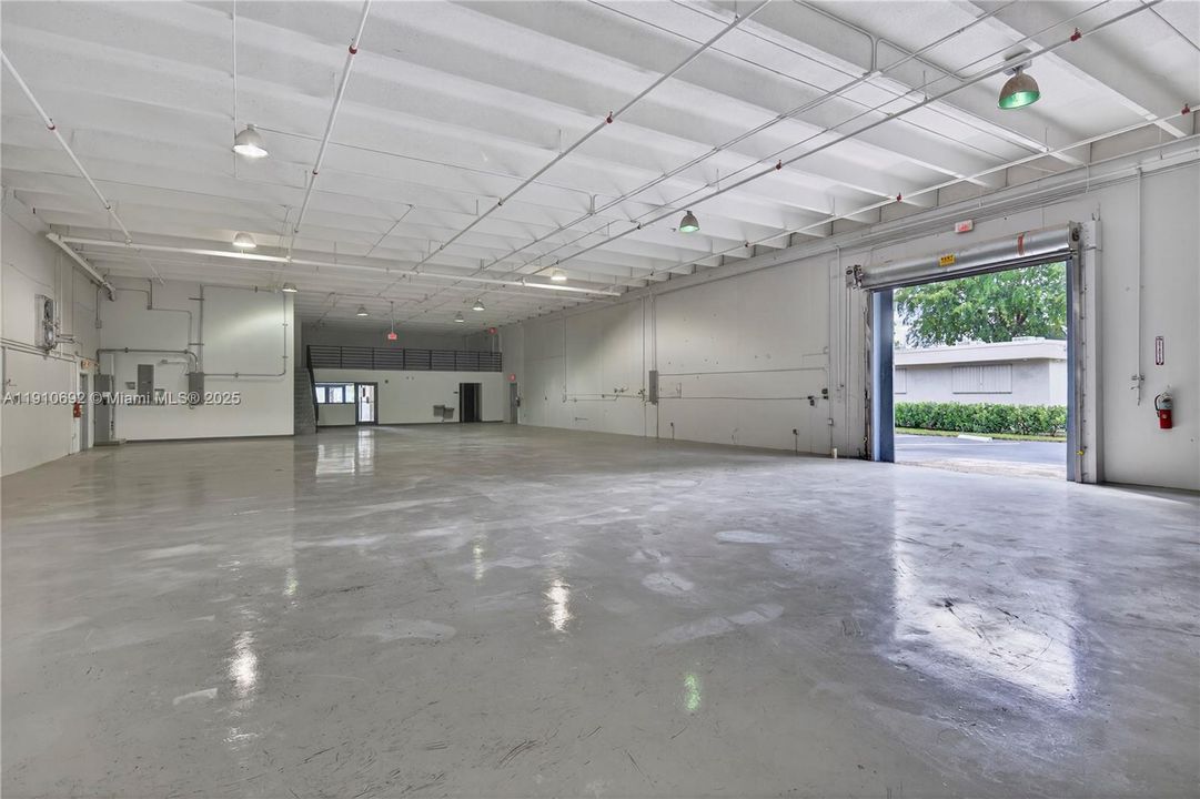 En Renta: $18,595 (0 camas, 0 baños, 0 Pies cuadrados)