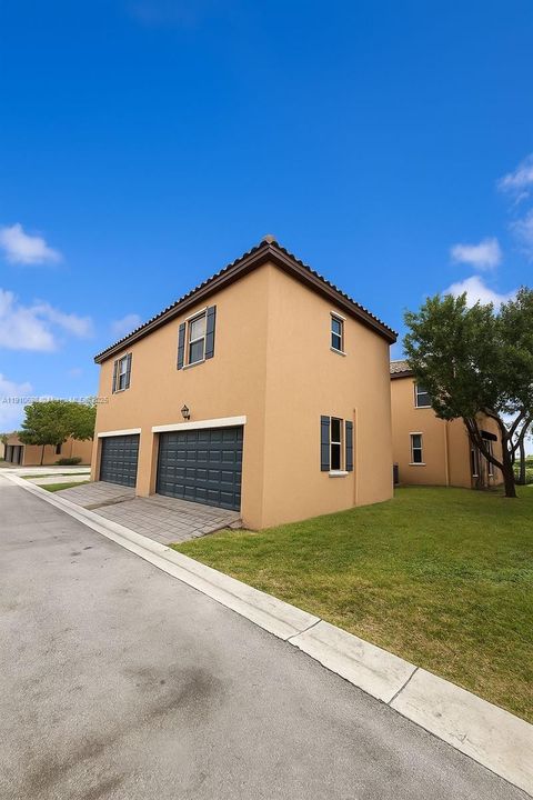 For Sale: $649,000 (5 beds, 4 baths, 2312 Square Feet)