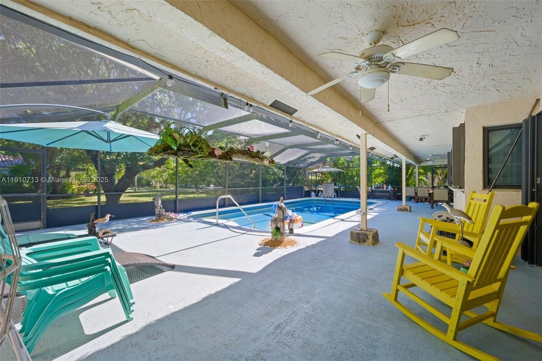 Active With Contract: $1,745,000 (4 beds, 2 baths, 3280 Square Feet)