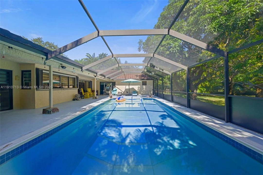 Active With Contract: $1,745,000 (4 beds, 2 baths, 3280 Square Feet)