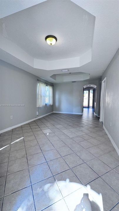 For Rent: $3,300 (3 beds, 2 baths, 1704 Square Feet)