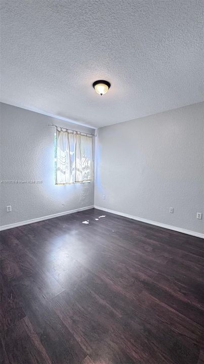 For Rent: $3,300 (3 beds, 2 baths, 1704 Square Feet)