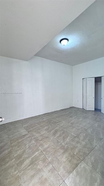 For Rent: $3,300 (3 beds, 2 baths, 1704 Square Feet)