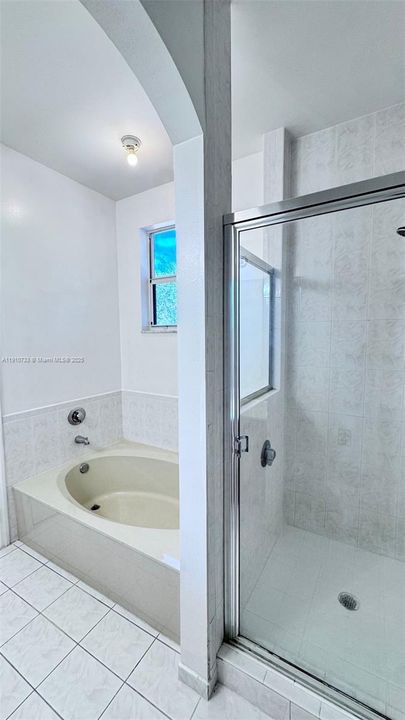 For Rent: $3,300 (3 beds, 2 baths, 1704 Square Feet)