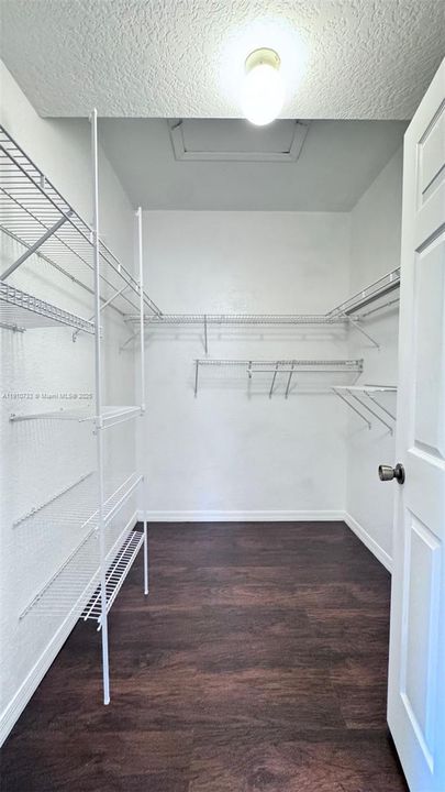 For Rent: $3,300 (3 beds, 2 baths, 1704 Square Feet)