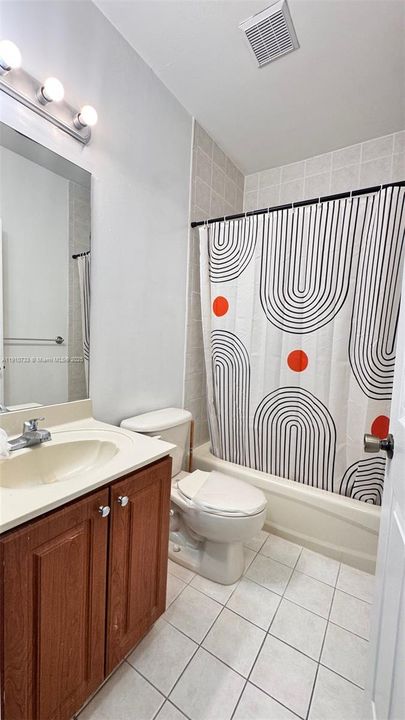 For Rent: $3,300 (3 beds, 2 baths, 1704 Square Feet)