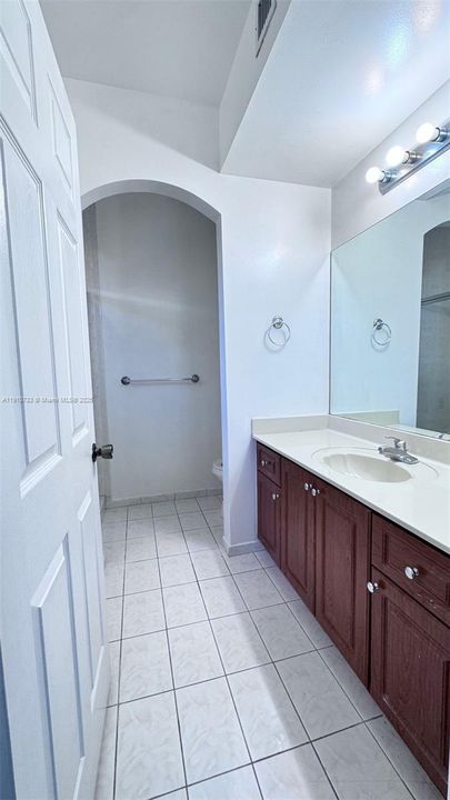 For Rent: $3,300 (3 beds, 2 baths, 1704 Square Feet)