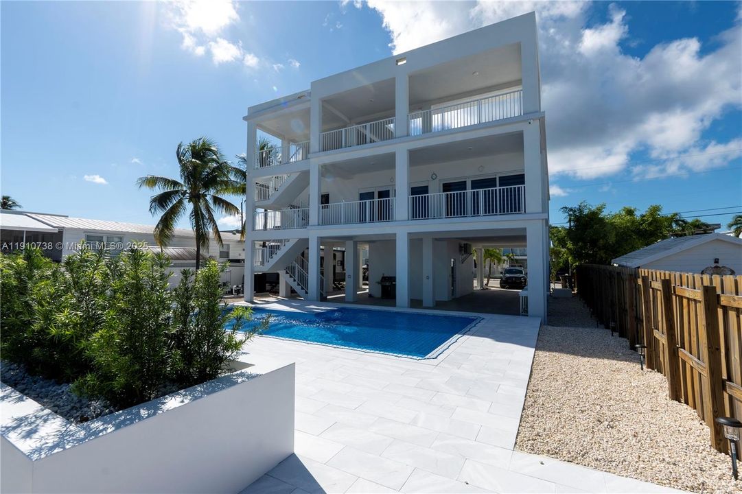 待售: $1,980,000 (3 贝兹, 3 浴室, 1825 平方英尺)