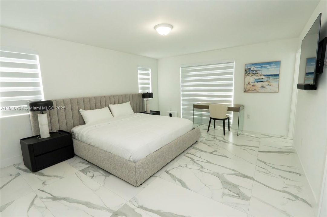 待售: $1,980,000 (3 贝兹, 3 浴室, 1825 平方英尺)